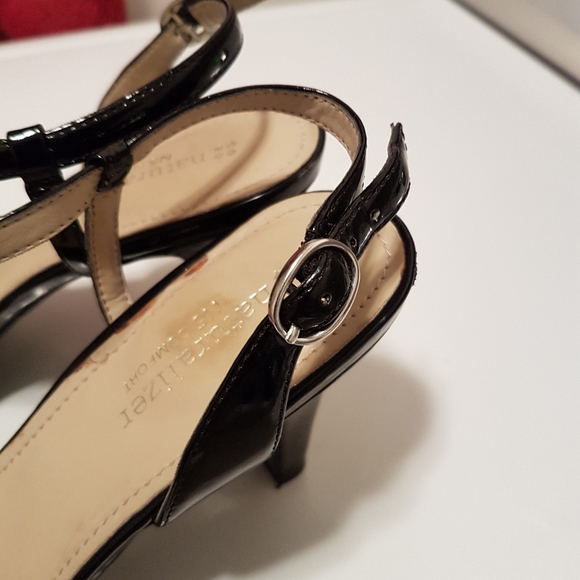 COPY - Sz8M Naturalizers Black Patent Leather Dress Heels - Picture 4 of 6